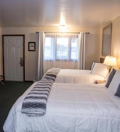 غرفه قياسيه سريرين مزدوجين, Park Motel