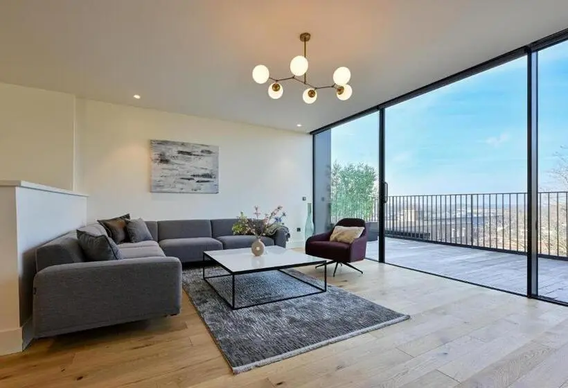 1 Bedroom Penthouse Apartment, 12, Luxe Designer Oase   Historisch Centrum   Uitzicht