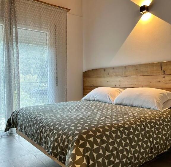 غرفة قياسية مزوَّدة بتراس, Al Borgo Camere E Colazione