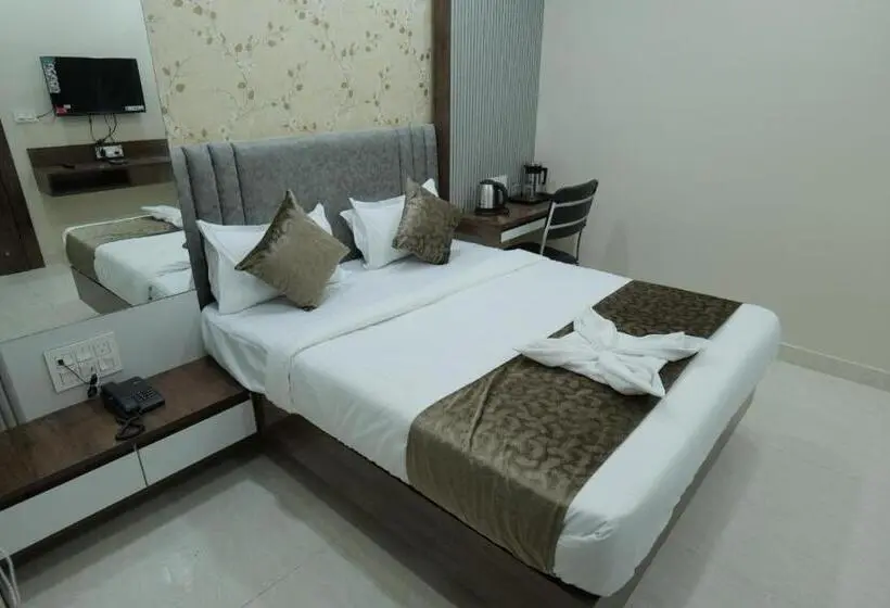 Chambre Deluxe, Adhiraj Inn