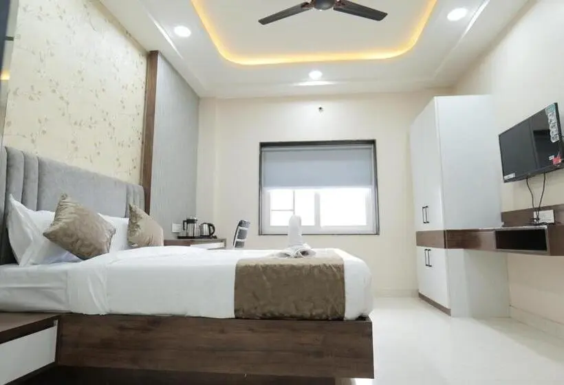 Chambre Supérieure, Adhiraj Inn