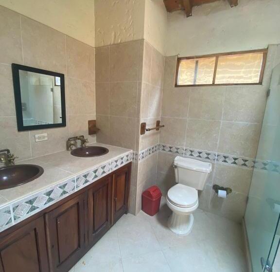 اتاق خانوادگی, Campestre La Coqueta