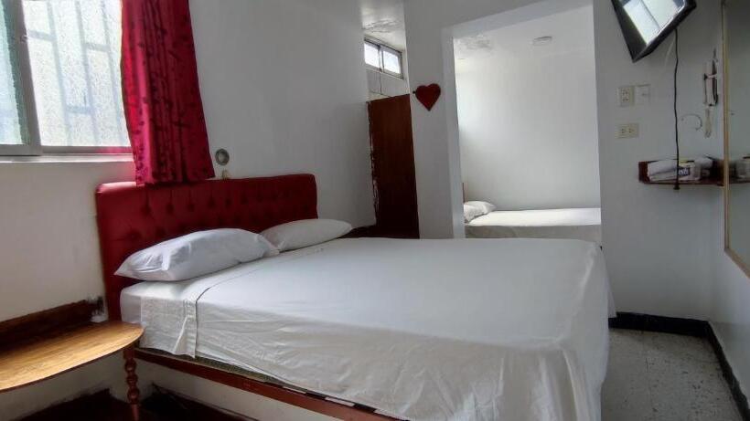 غرفة قياسية, Hostal Reyna