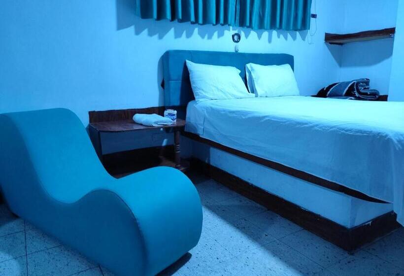 غرفة قياسية, Hostal Reyna