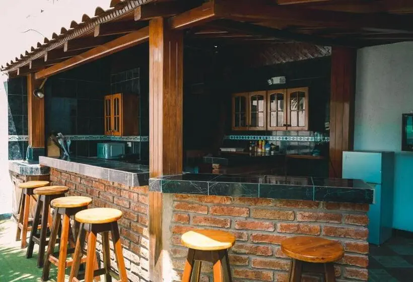 اتاق استاندارد چهار تخته, Manta Beach Madrigal