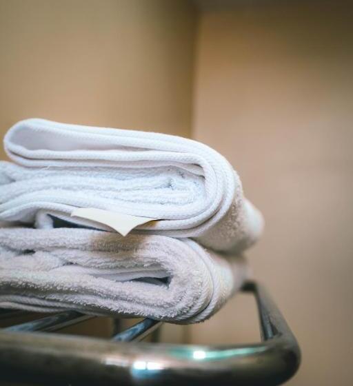 جناح جونيور مطلّ علي البحر, Manta Beach Madrigal