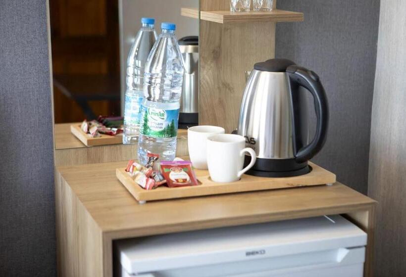 اتاق سوپریور سه تخته, Mekan Villa Otel