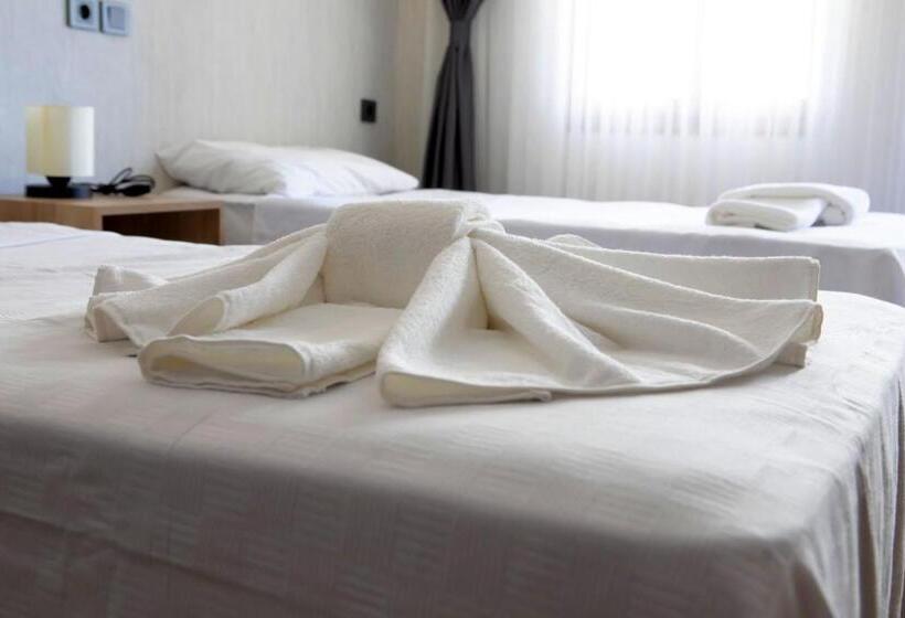 اتاق سوپریور سه تخته, Mekan Villa Otel