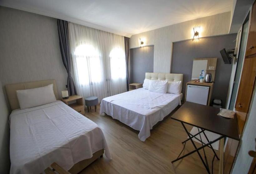 اتاق سوپریور سه تخته, Mekan Villa Otel