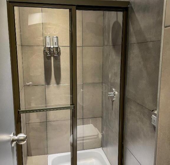 Standard room with outdoor bath, Mons Hostel