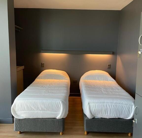 Standard room with outdoor bath, Mons Hostel