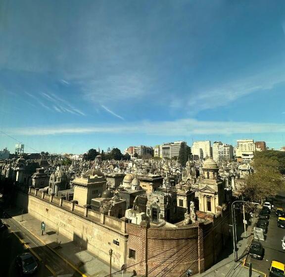 اتاق استاندارد چهارنفره با سرویس بهداشتی مشترک, Mons Hostel