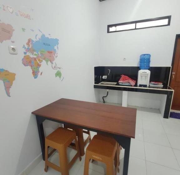 חדר סטנדרט, Home Syariah Guest House Ampana