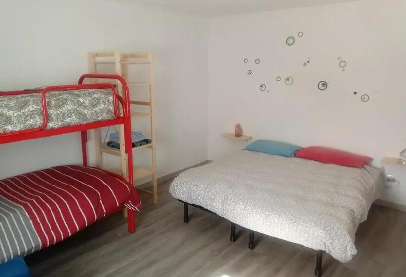 Habitació Familiar Bany Compartit, Ostello Casa Morit