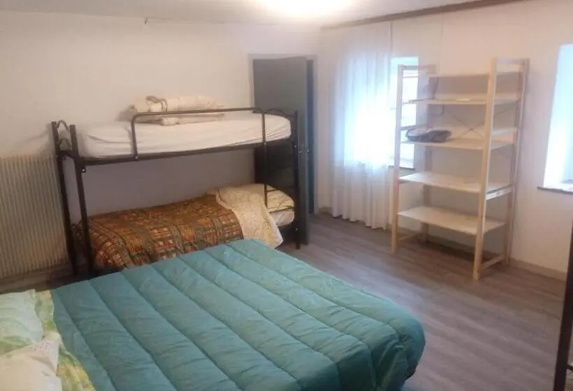 Habitació Familiar Bany Compartit, Ostello Casa Morit