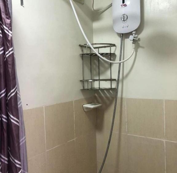 استودیو استاندارد با بالکن, Babaj Staycation At Trees Residence Tower 10