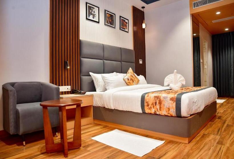 디럭스 룸, Grand Savera