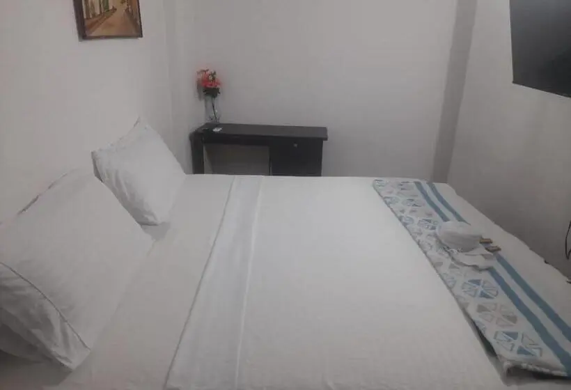 اتاق استاندارد, House Cia