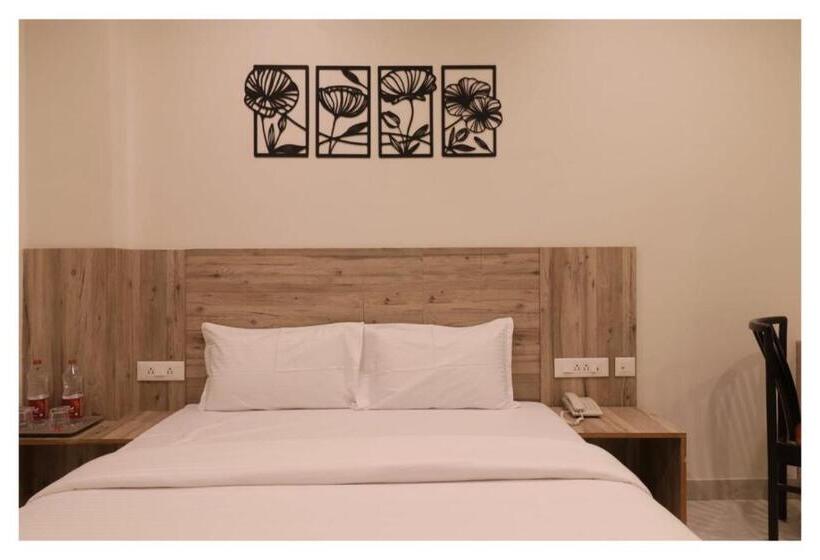 חדר דלוקס, Jay Palace Inn