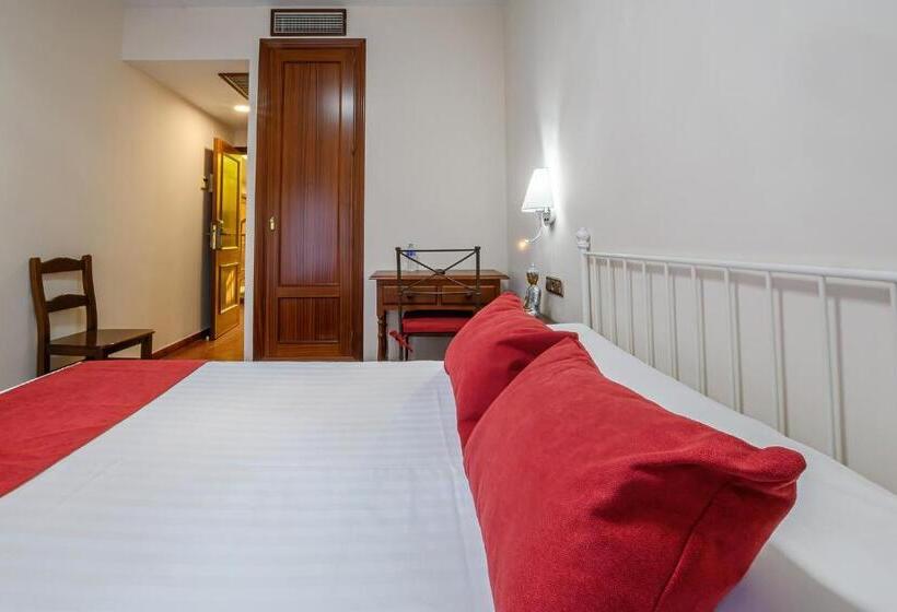 غرفة عائلية, H28 Camas