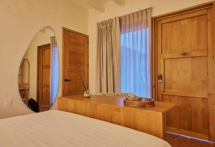 스탠다드 룸, Materia