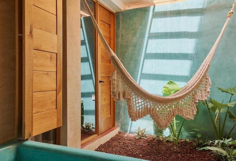 스탠다드 룸 킹사이즈 침대, Materia