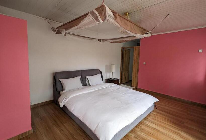 Standard Enkelrum, Oka Forest Lodge