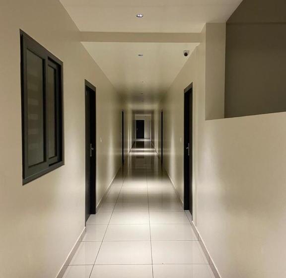 اتاق استاندارد چهار تخته, Redbell Suites Kizhisseri