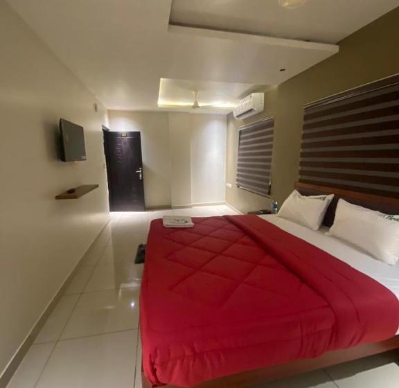 اتاق لوکس, Redbell Suites Kizhisseri
