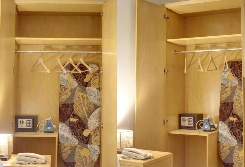 חדר סופריור נוף לעיר, Saltstayz Corporate Suite  Golf Course Road And Near Galleria Market