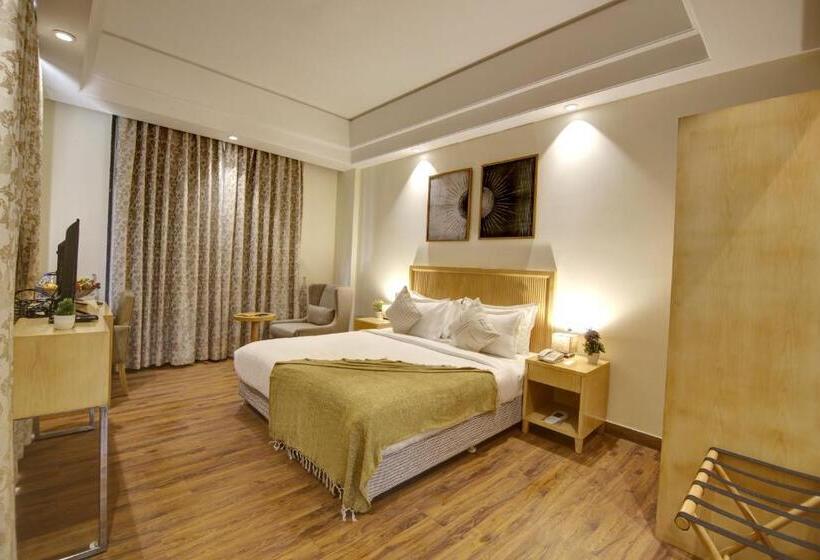 סוויטת סופריור, Saltstayz Corporate Suite  Golf Course Road And Near Galleria Market