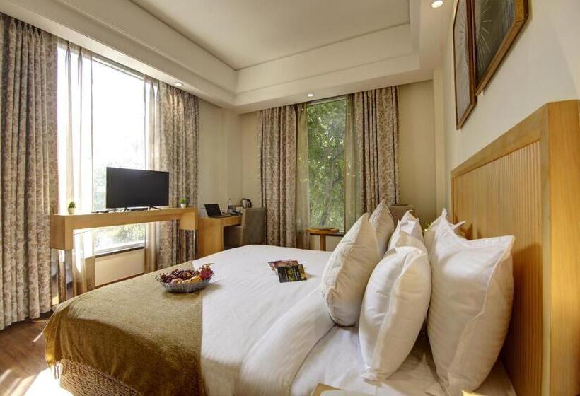 סוויטת סופריור, Saltstayz Corporate Suite  Golf Course Road And Near Galleria Market