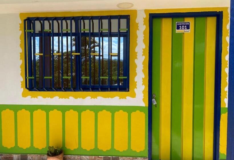 スタンダード４人部屋, Villa Bernal