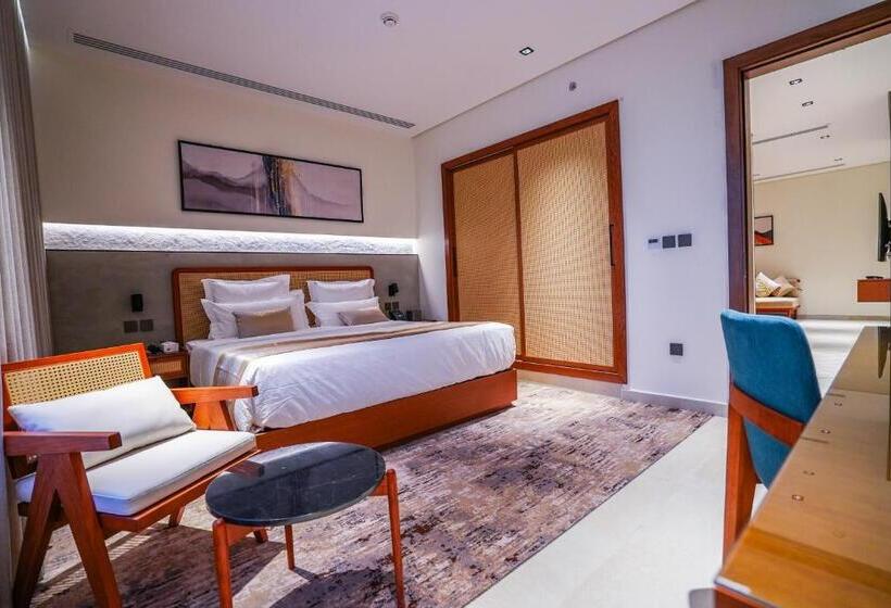 جناح جونيور ديلوكس, Vivian Park El Raeid