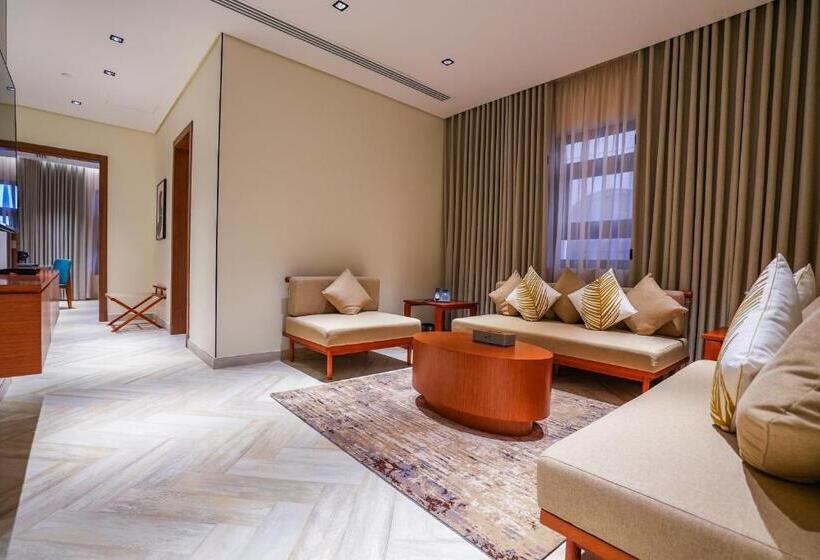 إستوديو قياسى, Vivian Park El Raeid