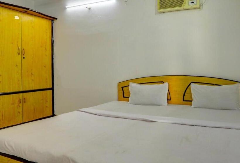 三人经典房间, Oyo Bluebird Inn Hotel And Guest House