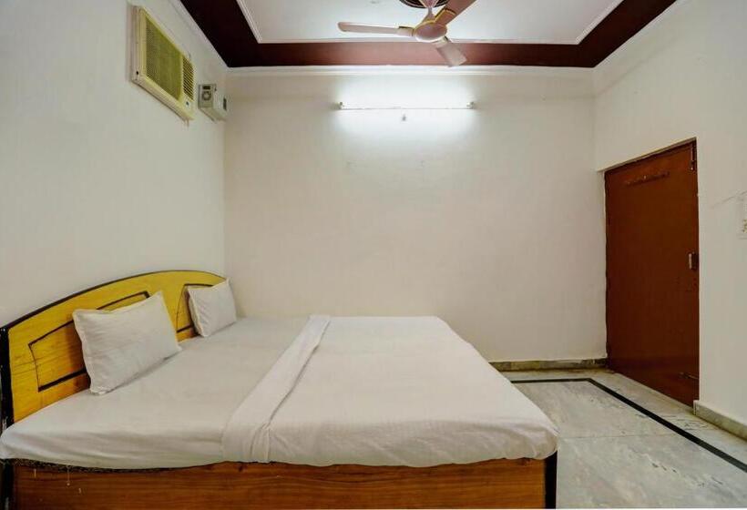 اتاق کلاسیک سه تخته, Oyo Bluebird Inn Hotel And Guest House