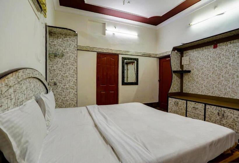 三人经典房间, Oyo Bluebird Inn Hotel And Guest House