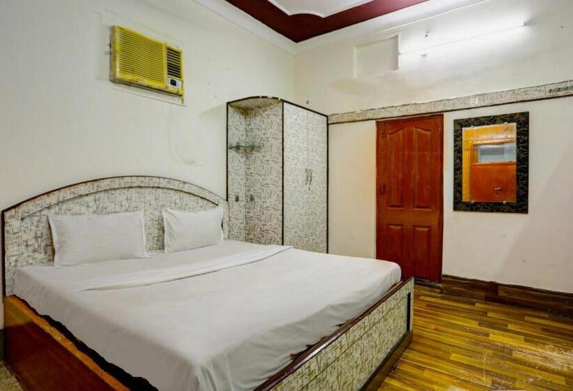 اتاق کلاسیک سه تخته, Oyo Bluebird Inn Hotel And Guest House