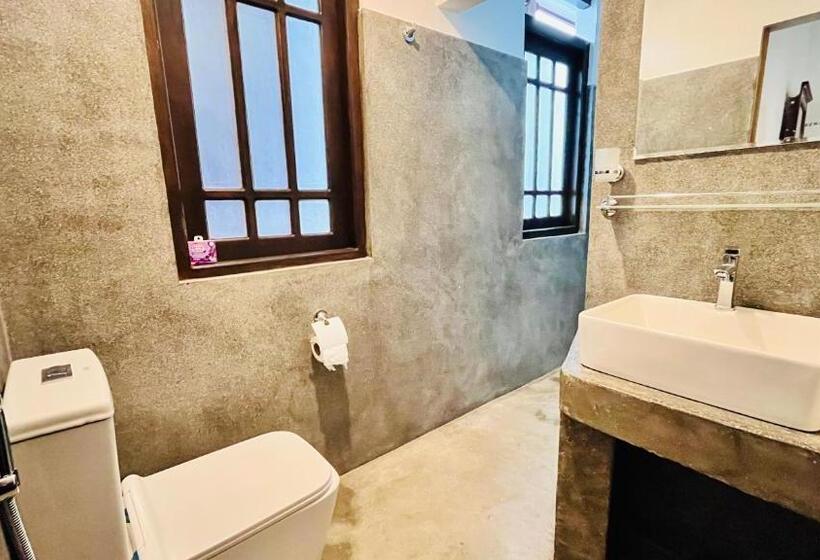 带大床的标准间, Lucky Pearl Beach Resort