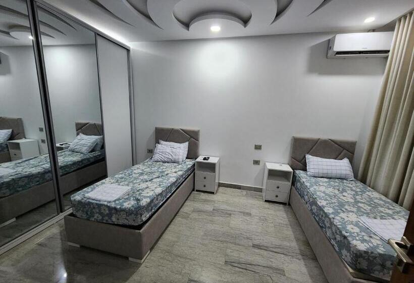 חדר משפחתי צדדי נוף לים, Maison D Amour