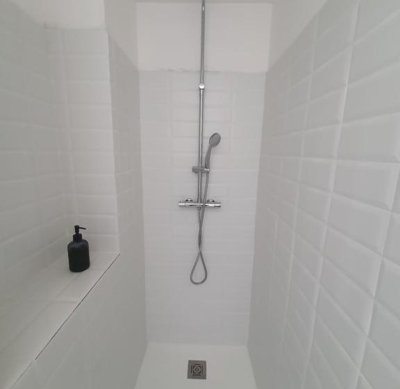 اتاق استاندارد با تخت بزرگ, Villa Blanche