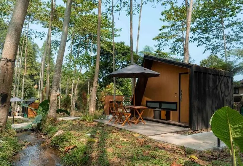Standardrum Delat Badrum, Bobocabin The Tavia, Puncak