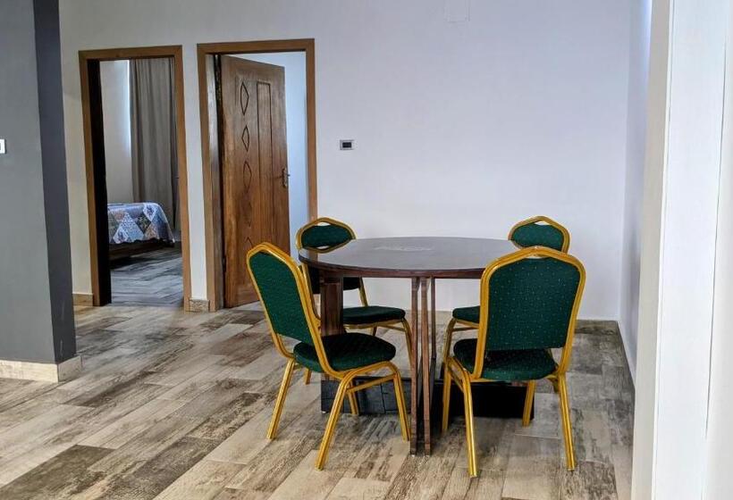 آپارتمان 1 خوابه با چشمانداز, Toilcam