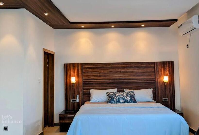 استودیو استاندارد با چشمانداز, Toilcam