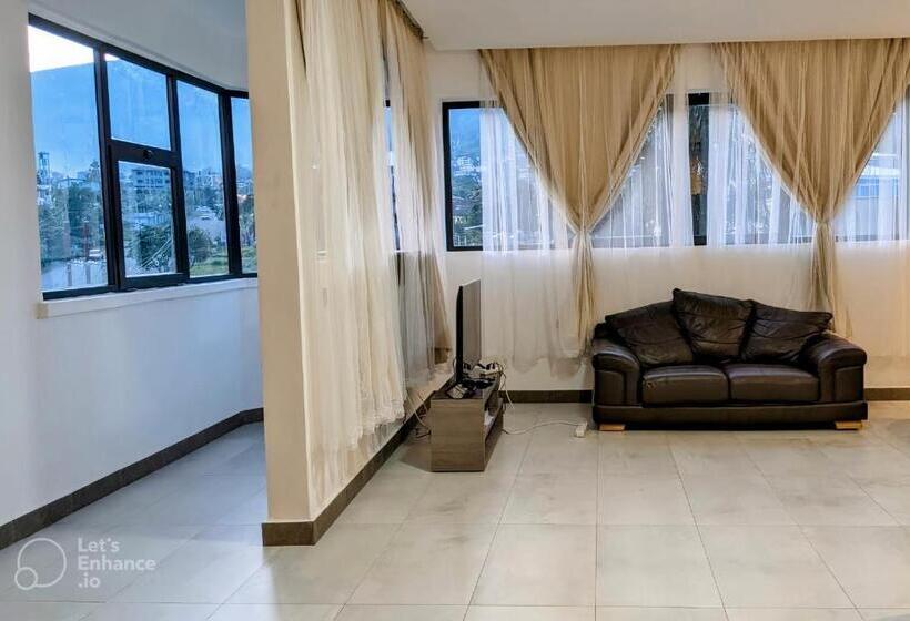 استودیوی سوپریور, Toilcam