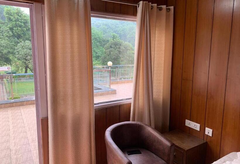 חדר סטנדרט עם מיטת קינג, Hare Krishna Resort