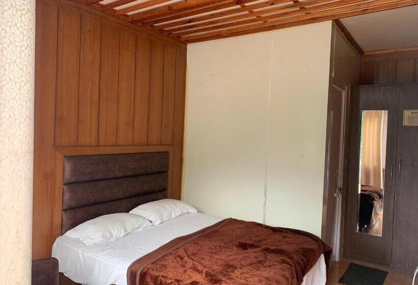 חדר סטנדרט עם מיטת קינג, Hare Krishna Resort