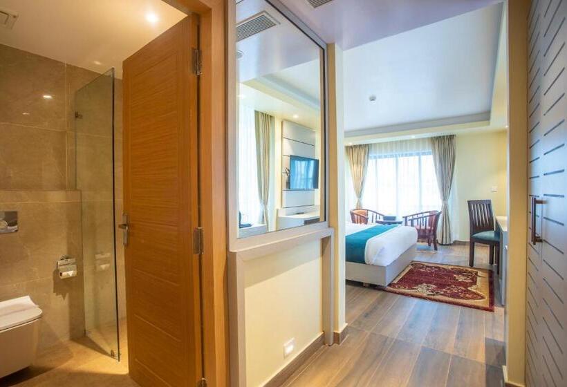 اتاق لوکس, Bhairahawa Garden Resort