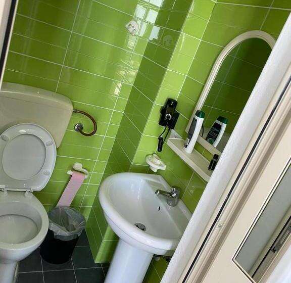 스탠다드 룸, Floger World